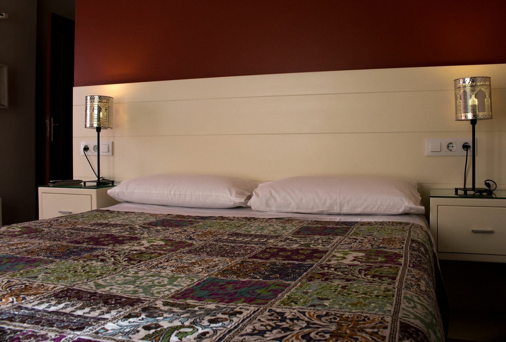 Hostal San Vicente II Sevilla Kültér fotó