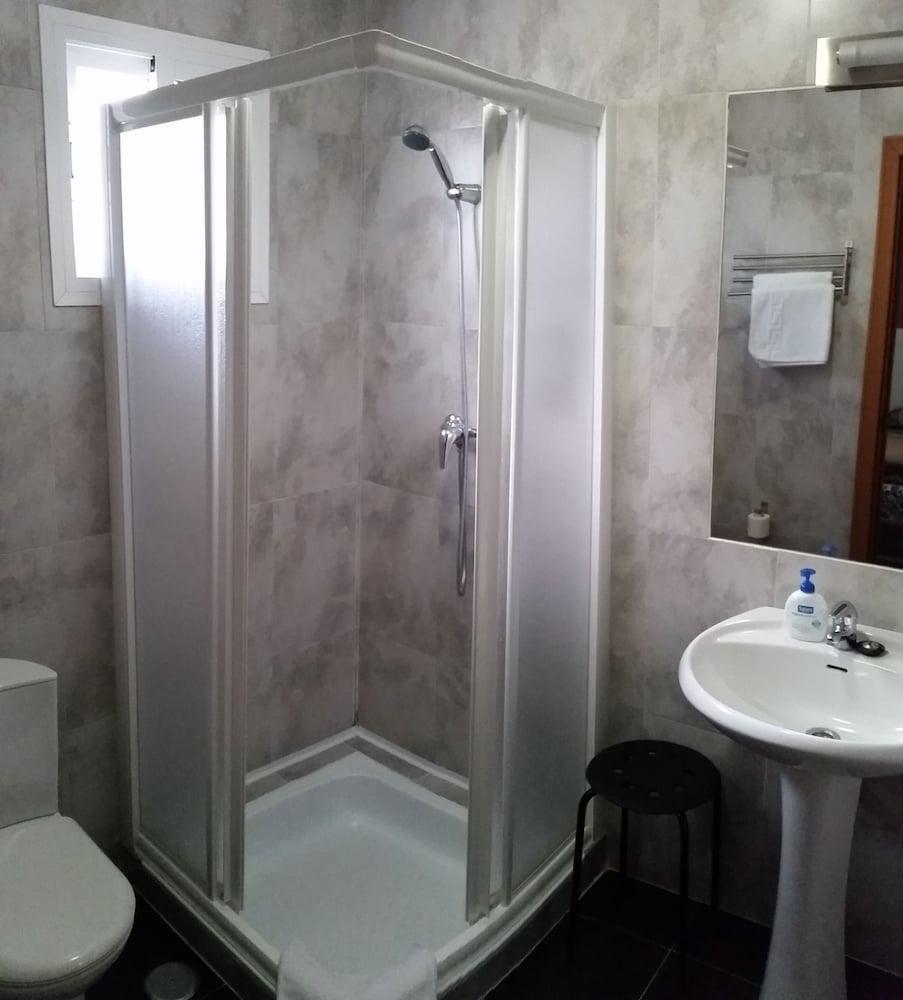 Hostal San Vicente II Sevilla Kültér fotó